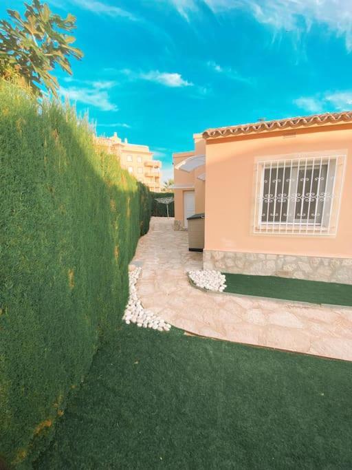 Impresionante Villa Con Piscina - Oliva Nova Exteriör bild