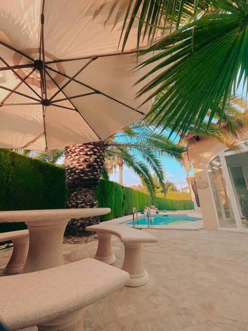 Impresionante Villa Con Piscina - Oliva Nova Exteriör bild