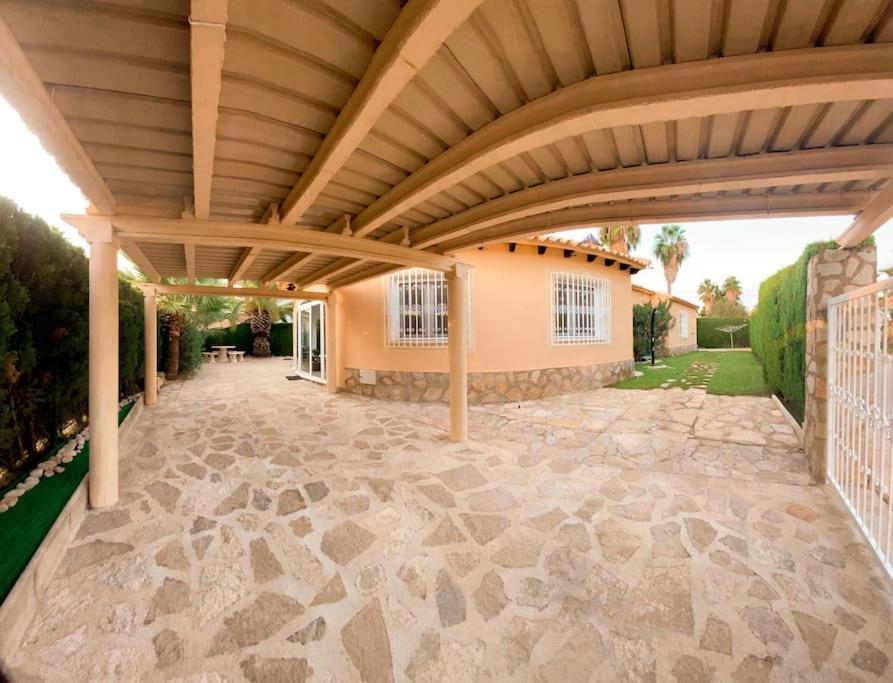 Impresionante Villa Con Piscina - Oliva Nova Exteriör bild